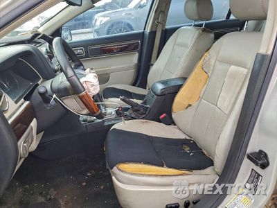 Zdjęcie 7 z 13 samochodu: 2008 LINCOLN MKZ VIN:3LNHM26T38R637542 - miniatura