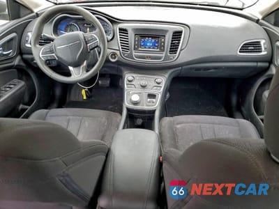 Zdjęcie 8 z 12 samochodu: 2015 CHRYSLER 200 LIMITED VIN:1C3CCCAB1FN558803 - miniatura