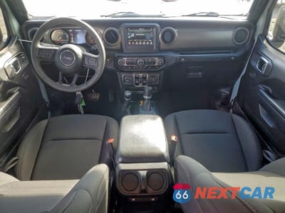 Zdjęcie 8 z 12 samochodu: 2023 JEEP WRANGLER SPORT VIN:1C4HJXDNXPW680320 - miniatura