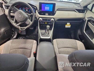 Zdjęcie 8 z 13 samochodu: 2025 TOYOTA RAV4 XLE VIN:JTMRWRFV1SD331047 - miniatura