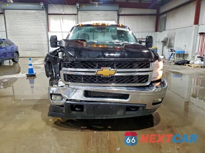 Piąte zdjęcie samochodu w środku: 2014 CHEVROLET SILVERADO K3500 LTZ VIN:1GC4K1C89EF102484 - miniatura