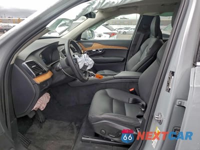 Zdjęcie 7 z 14 samochodu: 2025 VOLVO XC90 PLUS VIN:YV4062JE3S1332836 - miniatura