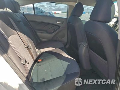 Zdjęcie 10 z 13 samochodu: 2017 KIA FORTE LX VIN:3KPFK4A73HE113936 - miniatura