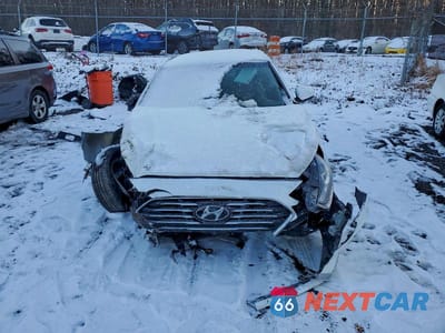 Piąte zdjęcie samochodu w środku: 2019 HYUNDAI SONATA SE VIN:5NPE24AF0KH820403 - miniatura