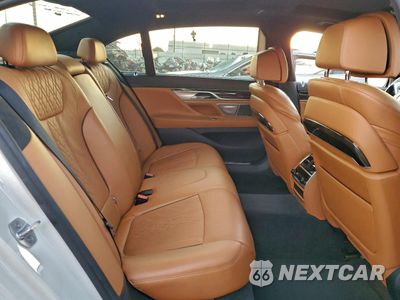 Zdjęcie 10 z 14 samochodu: 2016 BMW 740 I VIN:WBA7E2C57GG738685 - miniatura