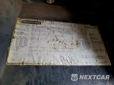 Zdjęcie 10 z 10 samochodu: 1998 FREIGHTLINER CONVENTIONAL SEMI TRUCK VIN:2FUPFEDB4WA948879 - miniatura