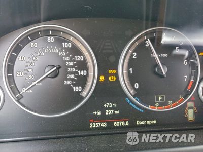 Zdjęcie 9 z 13 samochodu: 2015 BMW X5 XDRIVE35I VIN:5UXKR0C59F0P10382 - miniatura