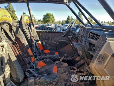Piąte zdjęcie samochodu w środku: 2021 POLARIS RZR XP 4 TURBO UTILITY VEHICLE VIN:3NSN4E922MF577498 - miniatura