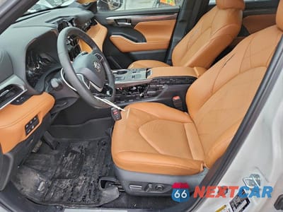 Zdjęcie 7 z 13 samochodu: 2025 TOYOTA HIGHLANDER HYBRID LIMITED VIN:5TDEBRCH0SS648217 - miniatura