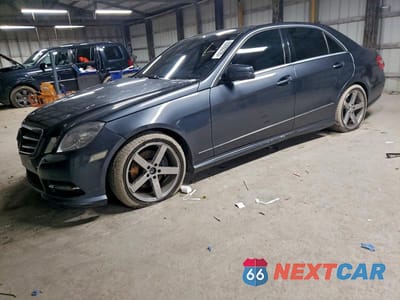 2013 MERCEDES-BENZ E 350 WDDHF5KB4DA747331 - główne zdjęcie licytacji z USA - miniatura
