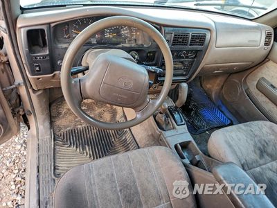Zdjęcie 8 z 13 samochodu: 1999 TOYOTA TACOMA XTRACAB VIN:4TAWM72N5XZ401948 - miniatura
