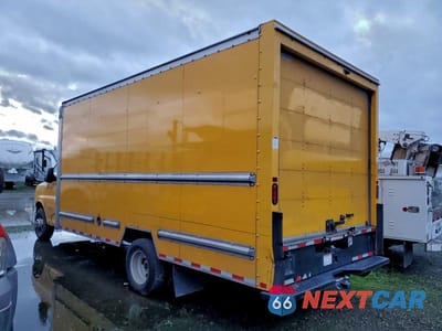 Drugie zdjęcie samochodu z przodu: 2022 GMC SAVANA BOX TRUCK VIN:7GZ37TC78NN004345 - miniatura