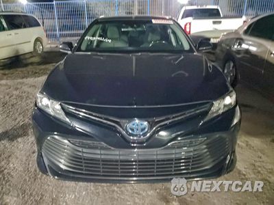 Piąte zdjęcie samochodu w środku: 2018 TOYOTA CAMRY LE VIN:4T1B31HK2JU004603 - miniatura