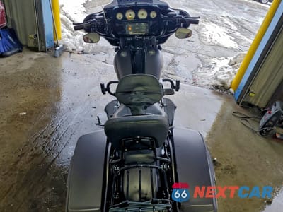 Zdjęcie 6 z 10 samochodu: 2017 HARLEY-DAVIDSON FLHXS STREET GLIDE SPECIAL VIN:1HD1KRC11HB676642 - miniatura