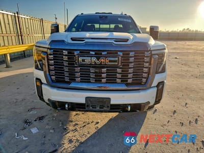 Piąte zdjęcie samochodu w środku: 2024 GMC SIERRA K3500 DENALI ULTIMATE VIN:1GT49YEY7RF114771 - miniatura