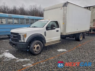 2019 FORD F450 SUPER DUTY BOX TRUCK 1FDUF4GYXKDA16054 - główne zdjęcie licytacji z USA - miniatura