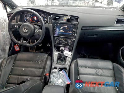 Zdjęcie 8 z 12 samochodu: 2018 VOLKSWAGEN GOLF R VIN:WVWWF7AU2JW208785 - miniatura