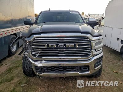 Piąte zdjęcie samochodu w środku: 2019 RAM 2500 LARAMIE VIN:3C6UR5FLXKG615344 - miniatura