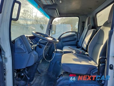 Zdjęcie 7 z 13 samochodu: 2019 ISUZU NRR BOX TRUCK VIN:JALE5W169K7302084 - miniatura