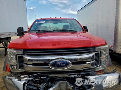 Piąte zdjęcie samochodu w środku: 2019 FORD F550 SUPER DUTY VIN:1FDUF5GTXKEC17683 - miniatura