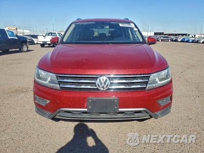 Piąte zdjęcie samochodu w środku: 2019 VOLKSWAGEN TIGUAN SE VIN:3VV2B7AX0KM113374 - miniatura