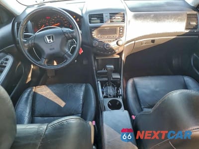 Zdjęcie 8 z 11 samochodu: 2004 HONDA ACCORD EX VIN:1HGCM66564A089324 - miniatura