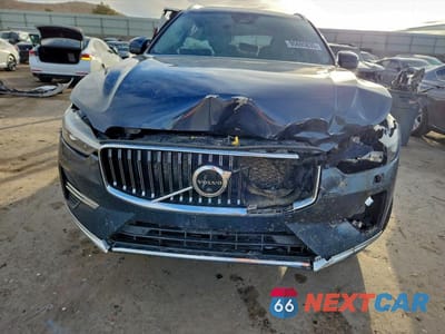 Piąte zdjęcie samochodu w środku: 2023 VOLVO XC60 ULTIMATE VIN:YV4062RA5P1364390 - miniatura