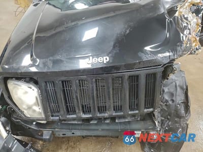 Zdjęcie 12 z 13 samochodu: 2009 JEEP LIBERTY SPORT VIN:1J8GN28K99W539432 - miniatura