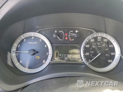 Zdjęcie 9 z 14 samochodu: 2014 NISSAN SENTRA S VIN:3N1AB7AP7EY220111 - miniatura