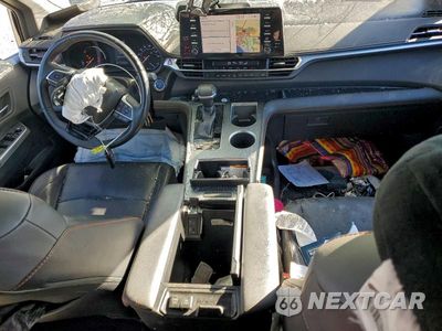 Zdjęcie 8 z 13 samochodu: 2021 TOYOTA SIENNA XSE VIN:5TDXRKECXMS041175 - miniatura