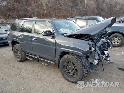 Czwarte zdjęcie samochodu z boku: 2024 TOYOTA 4RUNNER SR5 PREMIUM VIN:JTERU5JR8R6260416 - miniatura