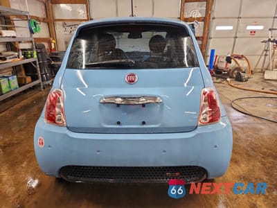 Zdjęcie 6 z 14 samochodu: 2015 FIAT 500 ELECTRIC VIN:3C3CFFGE5FT749859 - miniatura