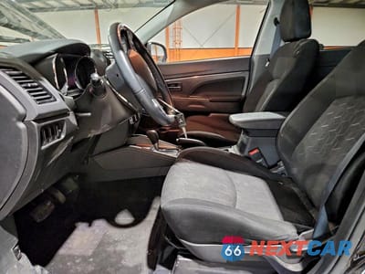 Zdjęcie 7 z 13 samochodu: 2021 MITSUBISHI RVR SE VIN:JA4AJVAW6MU605716 - miniatura