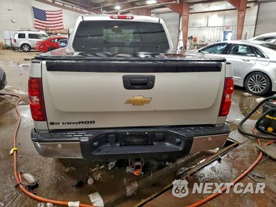 Zdjęcie 6 z 12 samochodu: 2011 CHEVROLET SILVERADO K1500 LT VIN:3GCPKSE31BG255326 - miniatura