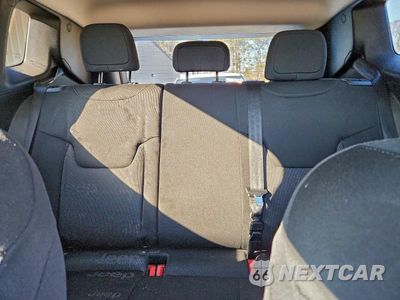 Zdjęcie 10 z 12 samochodu: 2016 JEEP RENEGADE LATITUDE VIN:ZACCJBBT3GPD07597 - miniatura