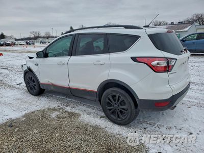 Drugie zdjęcie samochodu z przodu: 2018 FORD ESCAPE SE VIN:1FMCU9GD2JUB38580 - miniatura