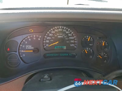 Zdjęcie 9 z 12 samochodu: 2004 CHEVROLET SUBURBAN K1500 VIN:3GNFK16Z94G284964 - miniatura