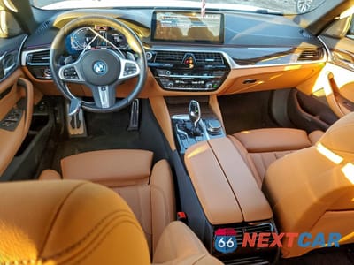 Zdjęcie 8 z 12 samochodu: 2023 BMW 530E VIN:WBA13AG0XPCM95921 - miniatura