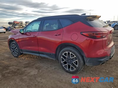 Drugie zdjęcie samochodu z przodu: 2023 CHEVROLET BLAZER RS VIN:3GNKBKRS3PS224960 - miniatura