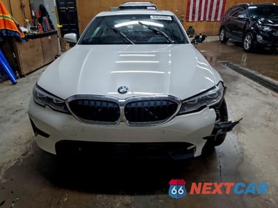 Piąte zdjęcie samochodu w środku: 2021 BMW 330XI VIN:3MW5R7J07M8B95090 - miniatura