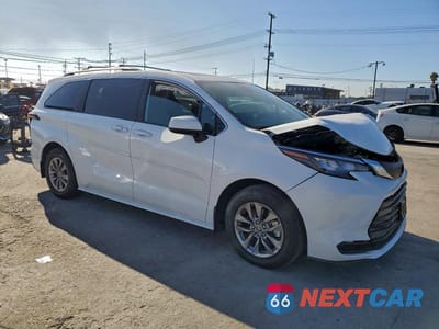 Czwarte zdjęcie samochodu z boku: 2025 TOYOTA SIENNA LE 8-PASSENGER VIN:5TDBRKEC9SS248471 - miniatura