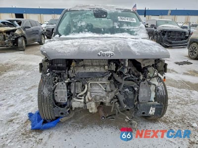 Piąte zdjęcie samochodu w środku: 2016 JEEP RENEGADE LATITUDE VIN:ZACCJBBT6GPD82875 - miniatura