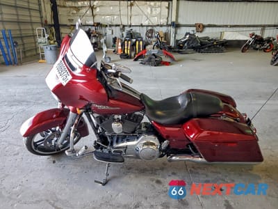 Trzecie zdjęcie samochodu z tyłu: 2016 HARLEY-DAVIDSON FLHXS STREET GLIDE SPECIAL VIN:1HD1KRM13GB625480 - miniatura
