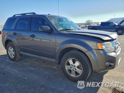 Czwarte zdjęcie samochodu z boku: 2012 FORD ESCAPE XLT VIN:1FMCU0DG1CKA28788 - miniatura