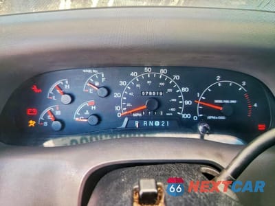 Zdjęcie 9 z 12 samochodu: 2000 FORD F250 SUPER DUTY VIN:1FTNW20F0YED91461 - miniatura