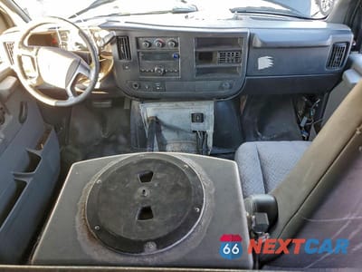 Zdjęcie 8 z 13 samochodu: 2012 GMC SAVANA G3500 UTILITY / SERVICE VAN VIN:1GTZ7UCA0C1181663 - miniatura