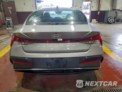 Zdjęcie 6 z 12 samochodu: 2025 HYUNDAI ELANTRA SEL VIN:KMHLS4DG8SU962009 - miniatura