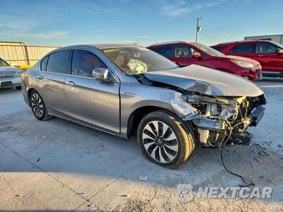 Czwarte zdjęcie samochodu z boku: 2017 HONDA ACCORD TOURING HYBRID VIN:JHMCR6F70HC000857 - miniatura