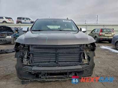 Piąte zdjęcie samochodu w środku: 2021 CHEVROLET TAHOE K1500 PREMIER VIN:1GNSKSKD9MR350637 - miniatura