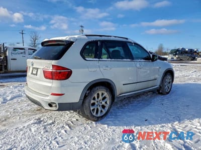 Trzecie zdjęcie samochodu z tyłu: 2013 BMW X5 XDRIVE35I VIN:5UXZV4C58D0B01110 - miniatura